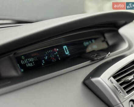 Серый Рено Сценик, объемом двигателя 1.6 л и пробегом 129 тыс. км за 5300 $, фото 30 на Automoto.ua