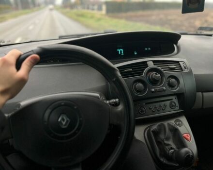 Серый Рено Сценик, объемом двигателя 0 л и пробегом 286 тыс. км за 2450 $, фото 6 на Automoto.ua