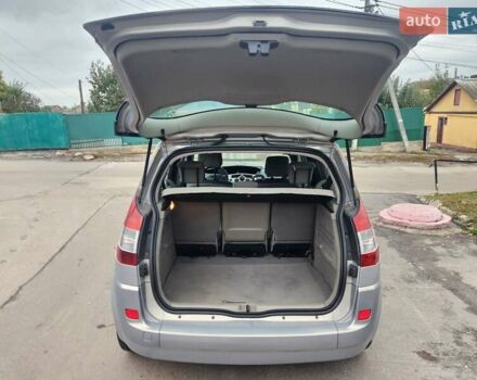 Серый Рено Сценик, объемом двигателя 1.6 л и пробегом 190 тыс. км за 4800 $, фото 14 на Automoto.ua