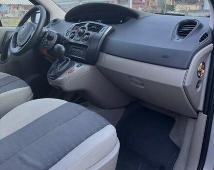 Серый Рено Сценик, объемом двигателя 1.6 л и пробегом 145 тыс. км за 5450 $, фото 17 на Automoto.ua