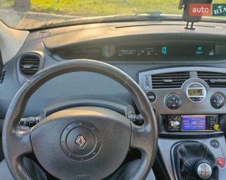 Серый Рено Сценик, объемом двигателя 1.6 л и пробегом 177 тыс. км за 5500 $, фото 4 на Automoto.ua