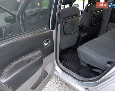 Серый Рено Сценик, объемом двигателя 1.6 л и пробегом 362 тыс. км за 4800 $, фото 1 на Automoto.ua