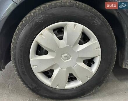 Серый Рено Сценик, объемом двигателя 1.56 л и пробегом 175 тыс. км за 5699 $, фото 21 на Automoto.ua