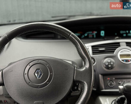 Серый Рено Сценик, объемом двигателя 1.6 л и пробегом 129 тыс. км за 5300 $, фото 44 на Automoto.ua