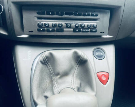 Серый Рено Сценик, объемом двигателя 2 л и пробегом 153 тыс. км за 5150 $, фото 22 на Automoto.ua