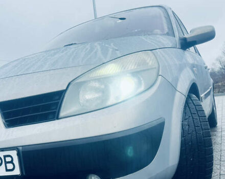 Серый Рено Сценик, объемом двигателя 2 л и пробегом 153 тыс. км за 5150 $, фото 1 на Automoto.ua