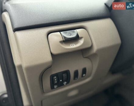 Серый Рено Сценик, объемом двигателя 1.6 л и пробегом 237 тыс. км за 4850 $, фото 26 на Automoto.ua