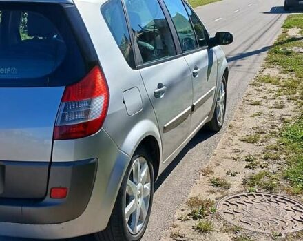 Серый Рено Сценик, объемом двигателя 1.6 л и пробегом 192 тыс. км за 5400 $, фото 3 на Automoto.ua