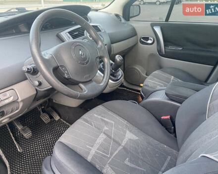 Серый Рено Сценик, объемом двигателя 1.6 л и пробегом 279 тыс. км за 5250 $, фото 7 на Automoto.ua