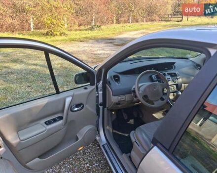 Серый Рено Сценик, объемом двигателя 1.6 л и пробегом 240 тыс. км за 4750 $, фото 16 на Automoto.ua