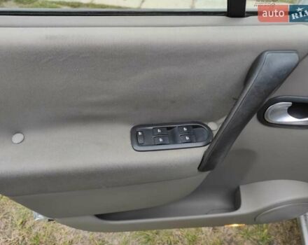 Серый Рено Сценик, объемом двигателя 1.6 л и пробегом 230 тыс. км за 4990 $, фото 33 на Automoto.ua