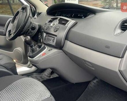 Сірий Рено Сценік, об'ємом двигуна 2 л та пробігом 95 тис. км за 4450 $, фото 67 на Automoto.ua