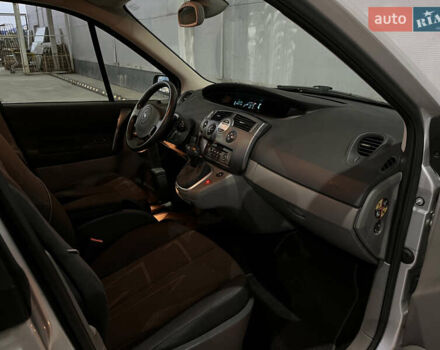 Серый Рено Сценик, объемом двигателя 2 л и пробегом 167 тыс. км за 5888 $, фото 36 на Automoto.ua