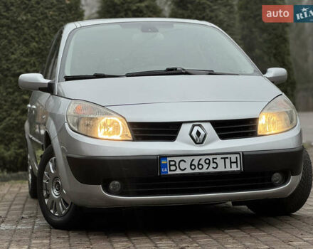 Серый Рено Сценик, объемом двигателя 1.6 л и пробегом 237 тыс. км за 4850 $, фото 7 на Automoto.ua