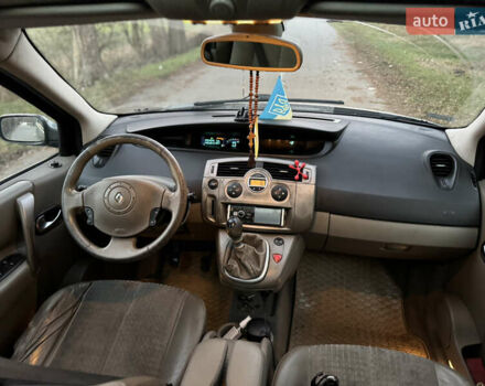 Серый Рено Сценик, объемом двигателя 1.87 л и пробегом 290 тыс. км за 3999 $, фото 15 на Automoto.ua