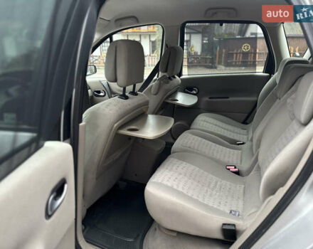 Серый Рено Сценик, объемом двигателя 1.6 л и пробегом 237 тыс. км за 4850 $, фото 42 на Automoto.ua