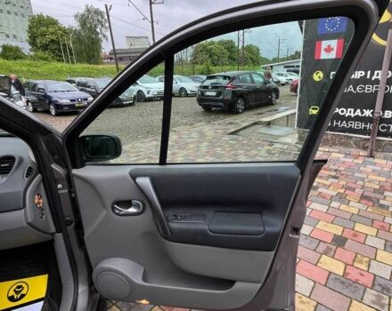 Сірий Рено Сценік, об'ємом двигуна 1.6 л та пробігом 270 тис. км за 4700 $, фото 21 на Automoto.ua