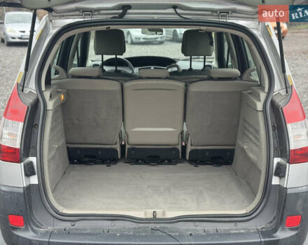 Серый Рено Сценик, объемом двигателя 1.6 л и пробегом 171 тыс. км за 4750 $, фото 14 на Automoto.ua