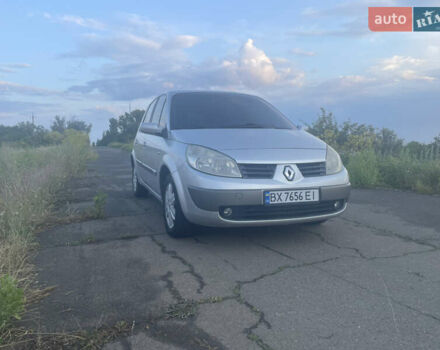Серый Рено Сценик, объемом двигателя 2 л и пробегом 270 тыс. км за 5200 $, фото 2 на Automoto.ua