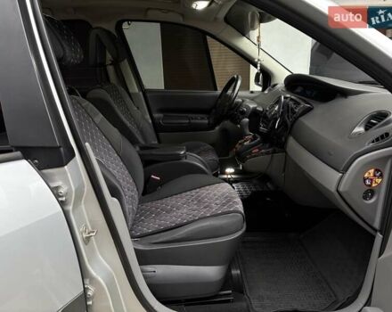 Сірий Рено Сценік, об'ємом двигуна 1.6 л та пробігом 280 тис. км за 5500 $, фото 17 на Automoto.ua