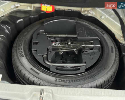 Серый Рено Сценик, объемом двигателя 1.6 л и пробегом 129 тыс. км за 5300 $, фото 47 на Automoto.ua