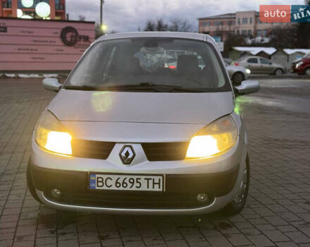 Сірий Рено Сценік, об'ємом двигуна 1.6 л та пробігом 230 тис. км за 4450 $, фото 5 на Automoto.ua