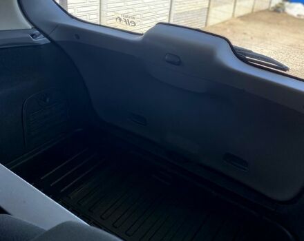 Рено Сценик 2006 в Александрие на Automoto.ua Серый Рено Сценик, объемом двигателя 2 л и пробегом 173 тыс. км за 6700 $, фото 8 на Automoto.ua