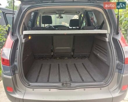 Серый Рено Сценик, объемом двигателя 1.6 л и пробегом 224 тыс. км за 4500 $, фото 10 на Automoto.ua