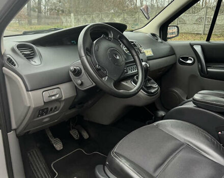 Серый Рено Сценик, объемом двигателя 1.6 л и пробегом 178 тыс. км за 5000 $, фото 6 на Automoto.ua