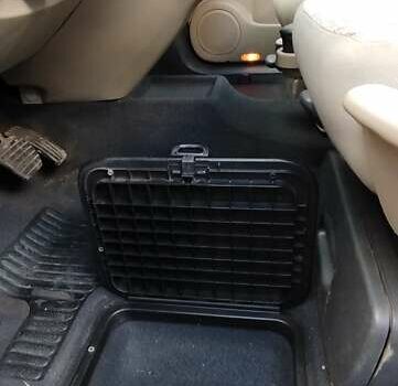 Серый Рено Сценик, объемом двигателя 1.6 л и пробегом 236 тыс. км за 5000 $, фото 13 на Automoto.ua