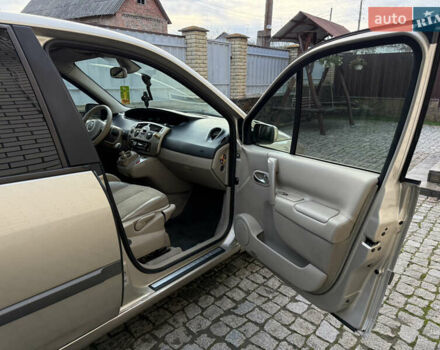 Сірий Рено Сценік, об'ємом двигуна 1.5 л та пробігом 230 тис. км за 3650 $, фото 17 на Automoto.ua