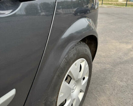 Рено Сценік 2006 у Чернігові на Automoto.ua Сірий Рено Сценік, об'ємом двигуна 1.6 л та пробігом 235 тис. км за 5250 $, фото 4 на Automoto.ua