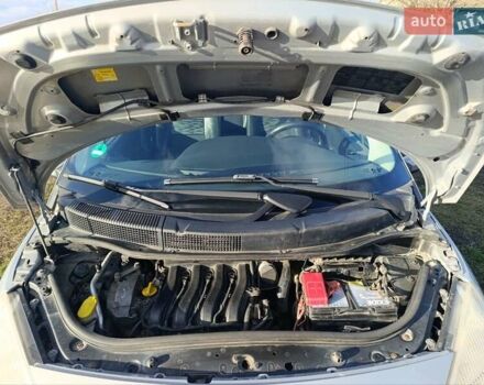 Серый Рено Сценик, объемом двигателя 1.6 л и пробегом 227 тыс. км за 5400 $, фото 13 на Automoto.ua