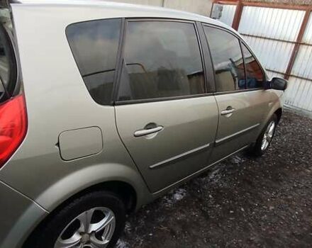 Серый Рено Сценик, объемом двигателя 1.6 л и пробегом 236 тыс. км за 5000 $, фото 2 на Automoto.ua