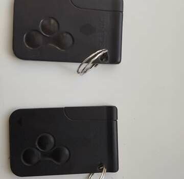 Серый Рено Сценик, объемом двигателя 1.6 л и пробегом 236 тыс. км за 5000 $, фото 6 на Automoto.ua