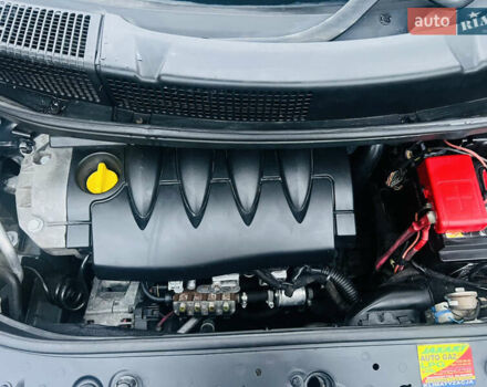 Серый Рено Сценик, объемом двигателя 1.6 л и пробегом 215 тыс. км за 5100 $, фото 28 на Automoto.ua