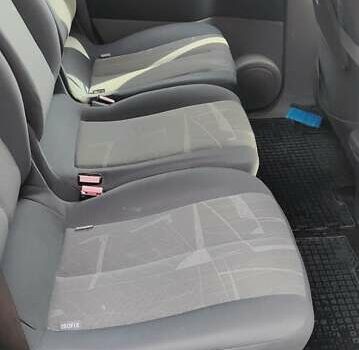 Серый Рено Сценик, объемом двигателя 2 л и пробегом 265 тыс. км за 5000 $, фото 11 на Automoto.ua