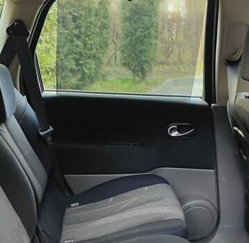 Серый Рено Сценик, объемом двигателя 2 л и пробегом 265 тыс. км за 5000 $, фото 34 на Automoto.ua