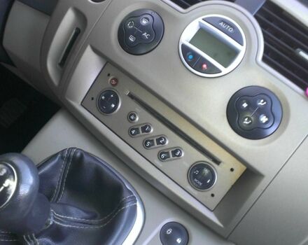 Серый Рено Сценик, объемом двигателя 1.6 л и пробегом 188 тыс. км за 4600 $, фото 3 на Automoto.ua