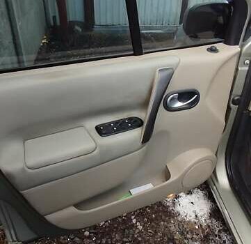 Серый Рено Сценик, объемом двигателя 1.6 л и пробегом 236 тыс. км за 5000 $, фото 15 на Automoto.ua