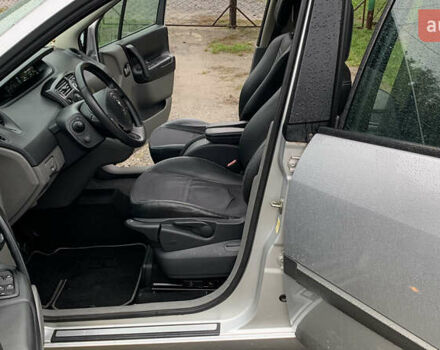 Рено Сценик 2006 в Виннице на Automoto.ua Серый Рено Сценик, объемом двигателя 1.6 л и пробегом 124 тыс. км за 6250 $, фото 27 на Automoto.ua