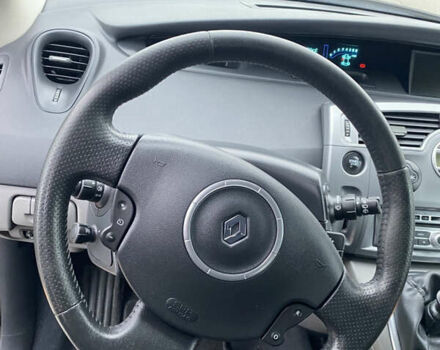 Серый Рено Сценик, объемом двигателя 1.6 л и пробегом 120 тыс. км за 6200 $, фото 10 на Automoto.ua