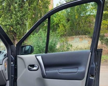 Серый Рено Сценик, объемом двигателя 1.6 л и пробегом 212 тыс. км за 5250 $, фото 18 на Automoto.ua