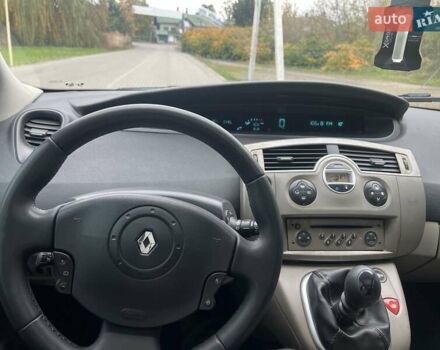 Серый Рено Сценик, объемом двигателя 1.46 л и пробегом 300 тыс. км за 4600 $, фото 7 на Automoto.ua