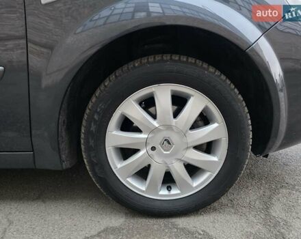 Серый Рено Сценик, объемом двигателя 1.6 л и пробегом 195 тыс. км за 5899 $, фото 9 на Automoto.ua