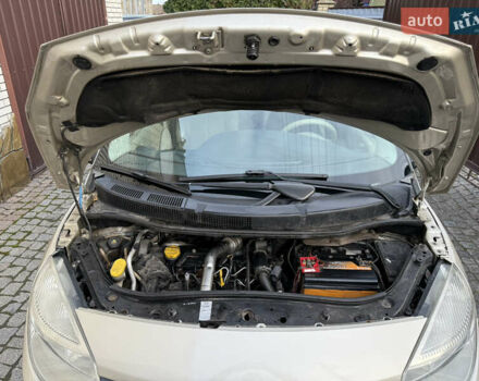 Сірий Рено Сценік, об'ємом двигуна 1.5 л та пробігом 230 тис. км за 3650 $, фото 21 на Automoto.ua