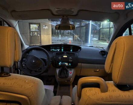 Сірий Рено Сценік, об'ємом двигуна 1.6 л та пробігом 230 тис. км за 4450 $, фото 24 на Automoto.ua