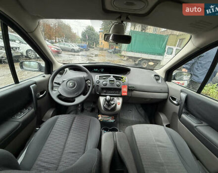 Серый Рено Сценик, объемом двигателя 1.87 л и пробегом 444 тыс. км за 5300 $, фото 7 на Automoto.ua