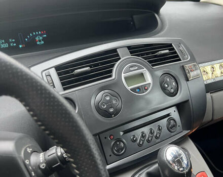 Серый Рено Сценик, объемом двигателя 1.6 л и пробегом 178 тыс. км за 5000 $, фото 3 на Automoto.ua