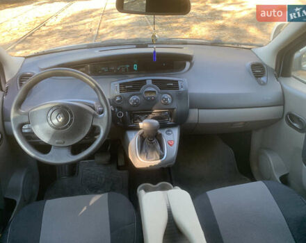 Сірий Рено Сценік, об'ємом двигуна 1.6 л та пробігом 230 тис. км за 4300 $, фото 4 на Automoto.ua